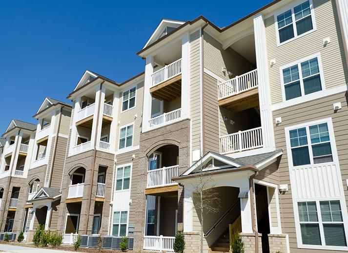 row of condos with Tenant Insurance in Orange Park